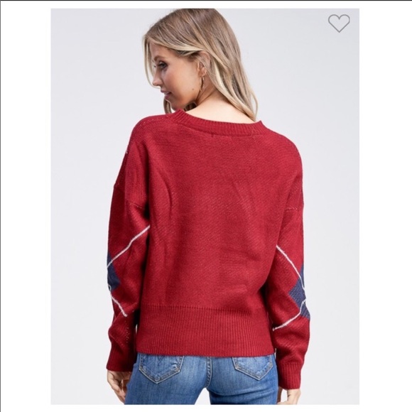 Sweater - Picture 7 of 7